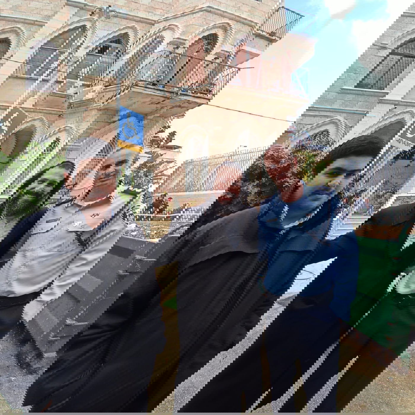 הקצין שסטר וזוכה התפייס עם הילד החרדי