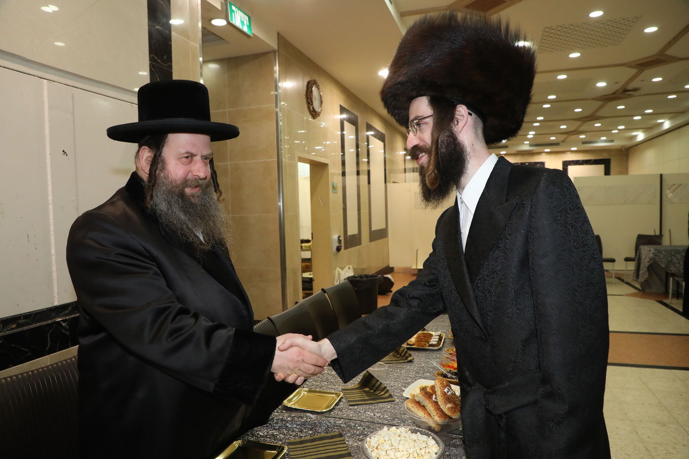 תיעוד: בר מצווה לנכדם של האב"ד והאדמו"ר