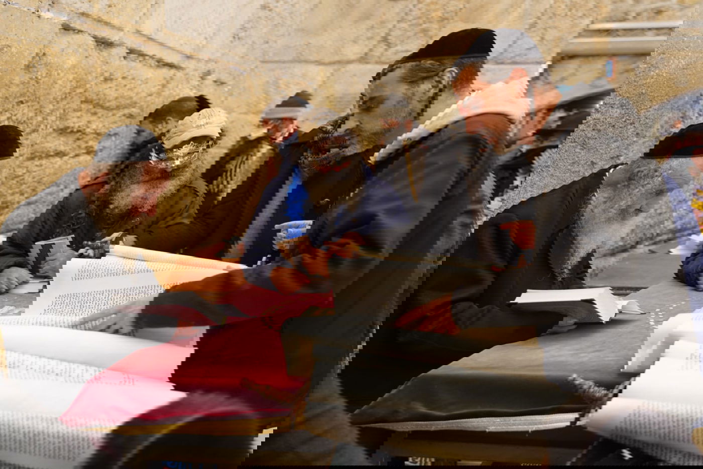 פורים בירושלים: התחפושות בכותל המערבי