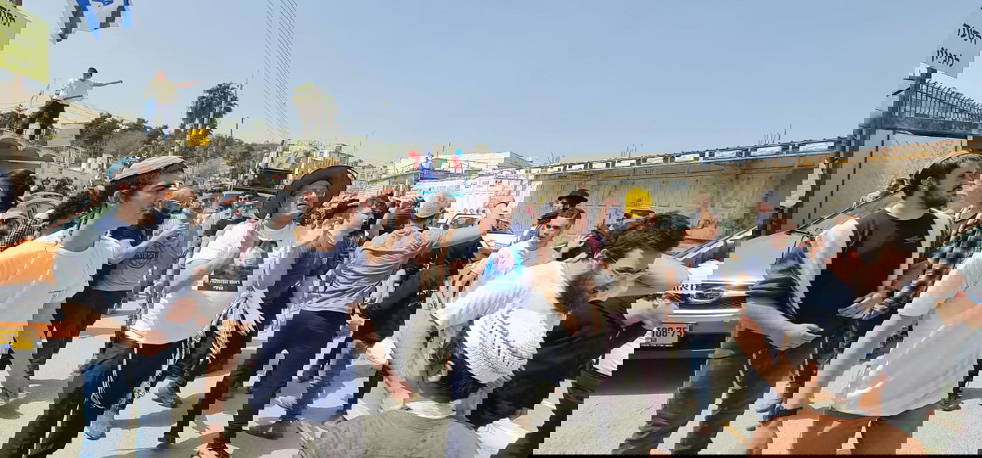 חגיגות פורים בגבעת האבות - חברון • תיעוד