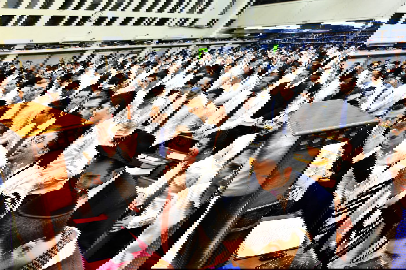 בהוראת רה"י: הבחורים נשארו ללמוד • צפו