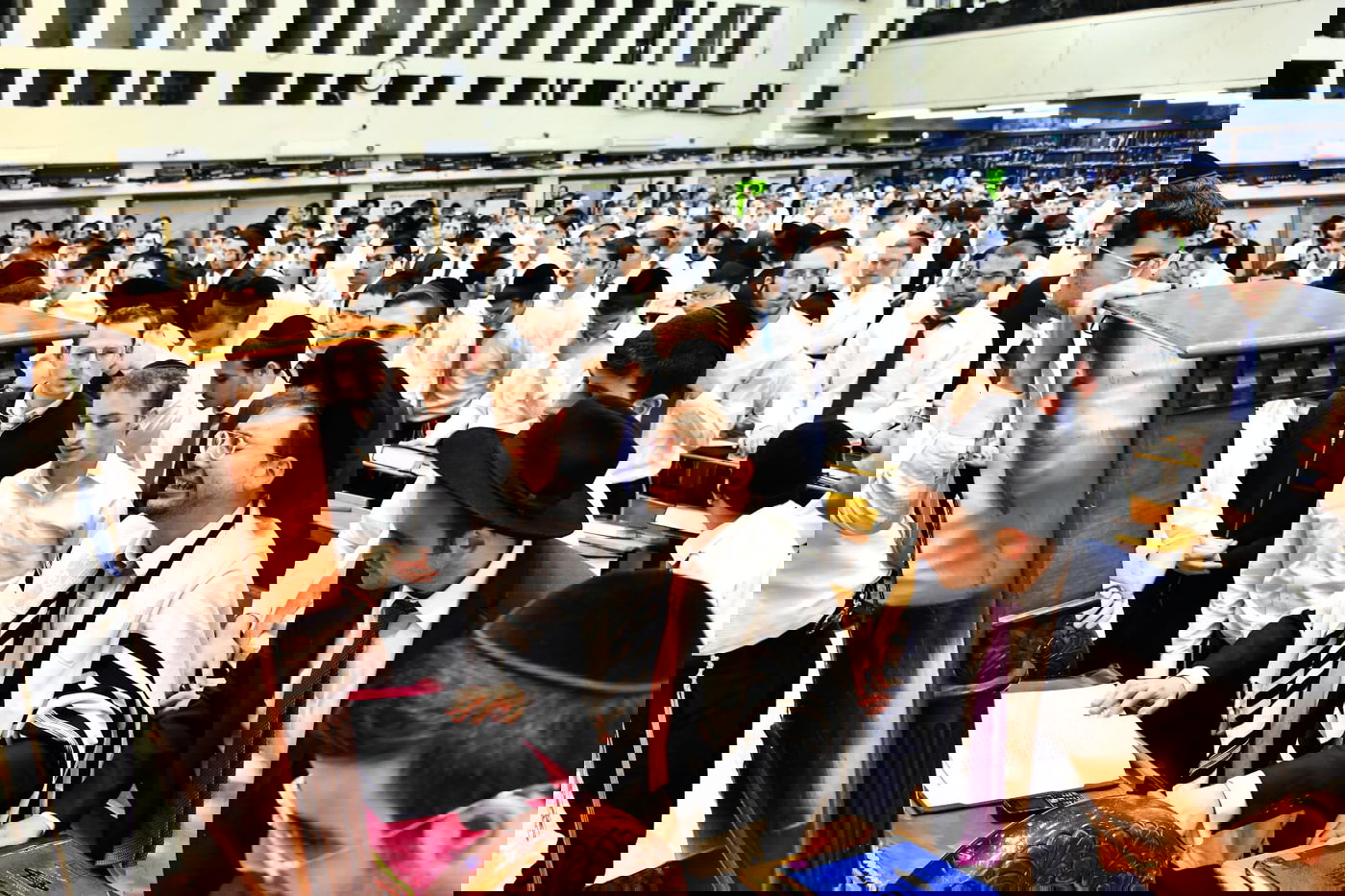 בהוראת רה"י: הבחורים נשארו ללמוד • צפו