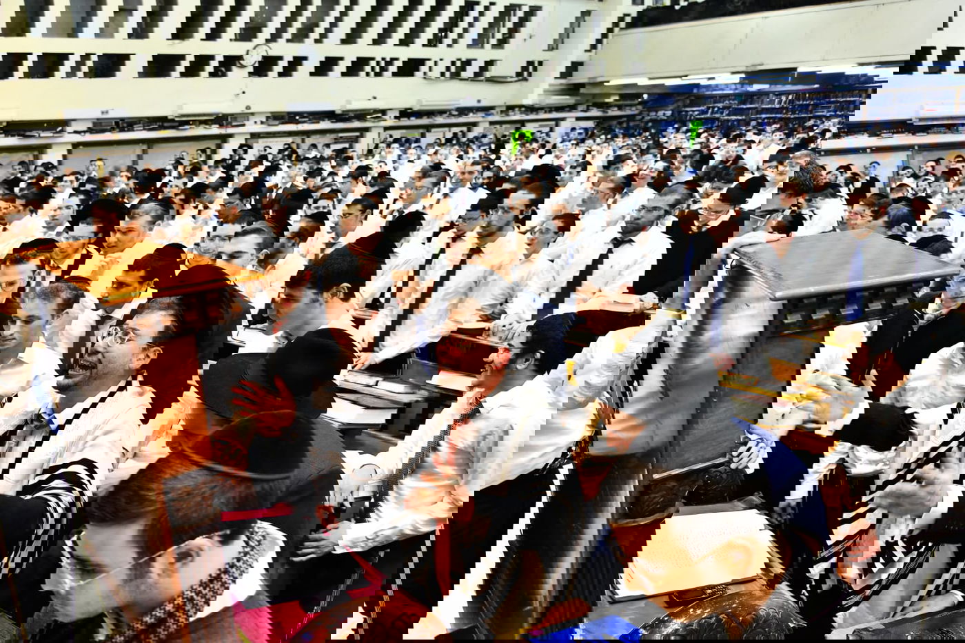 בהוראת רה"י: הבחורים נשארו ללמוד • צפו