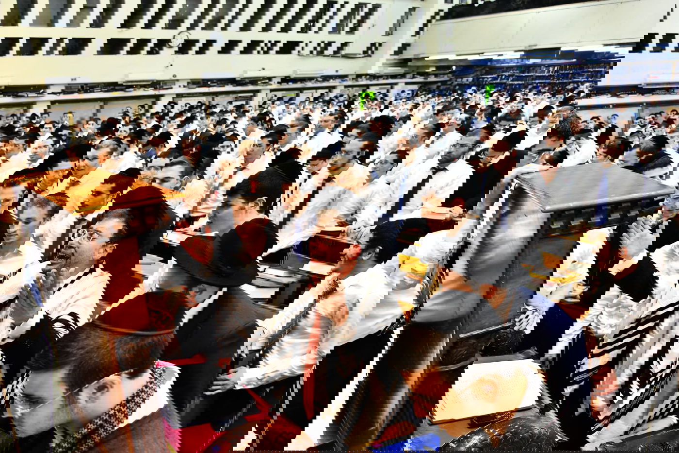 בהוראת רה"י: הבחורים נשארו ללמוד • צפו