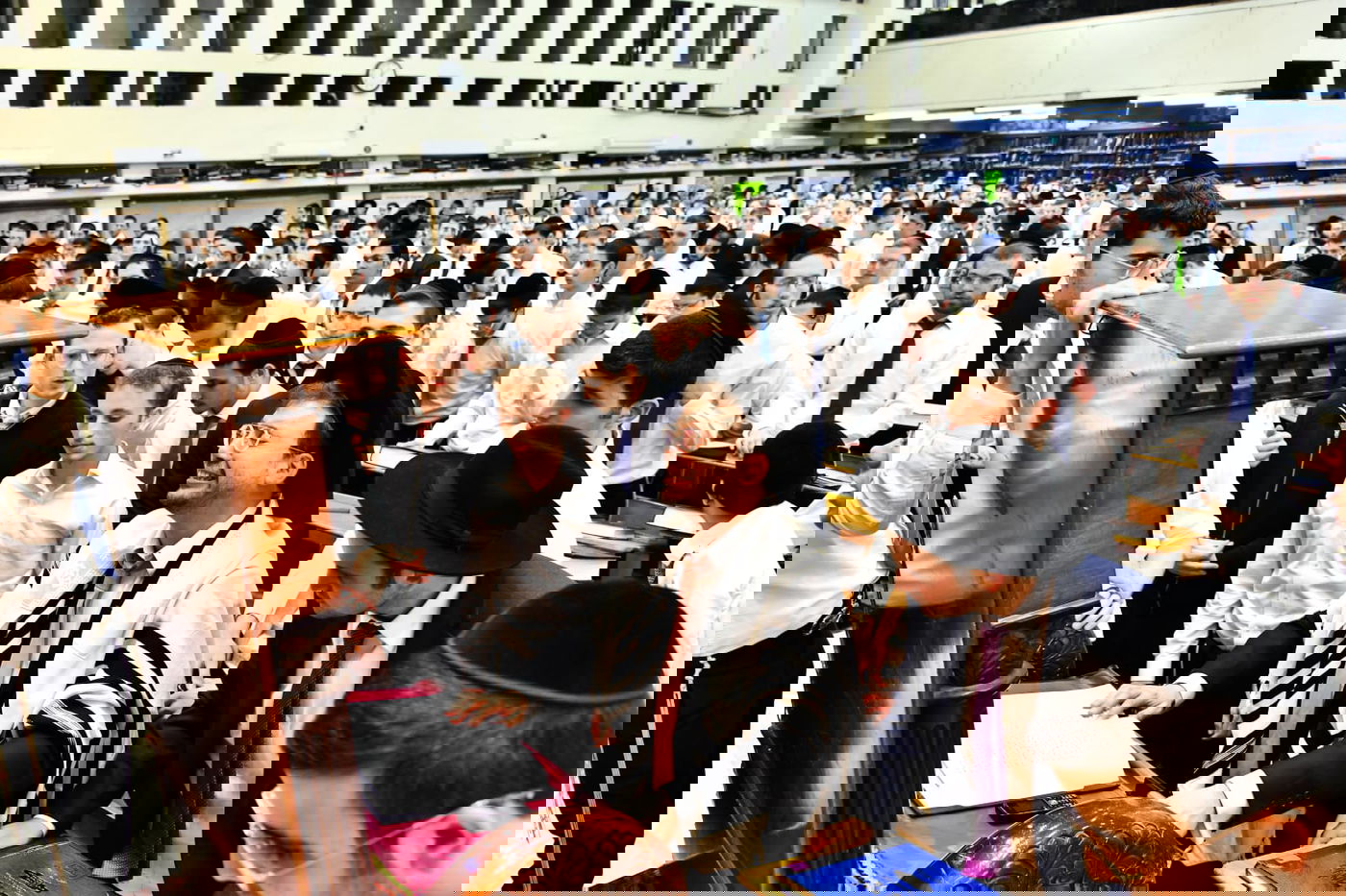 בהוראת רה"י: הבחורים נשארו ללמוד • צפו