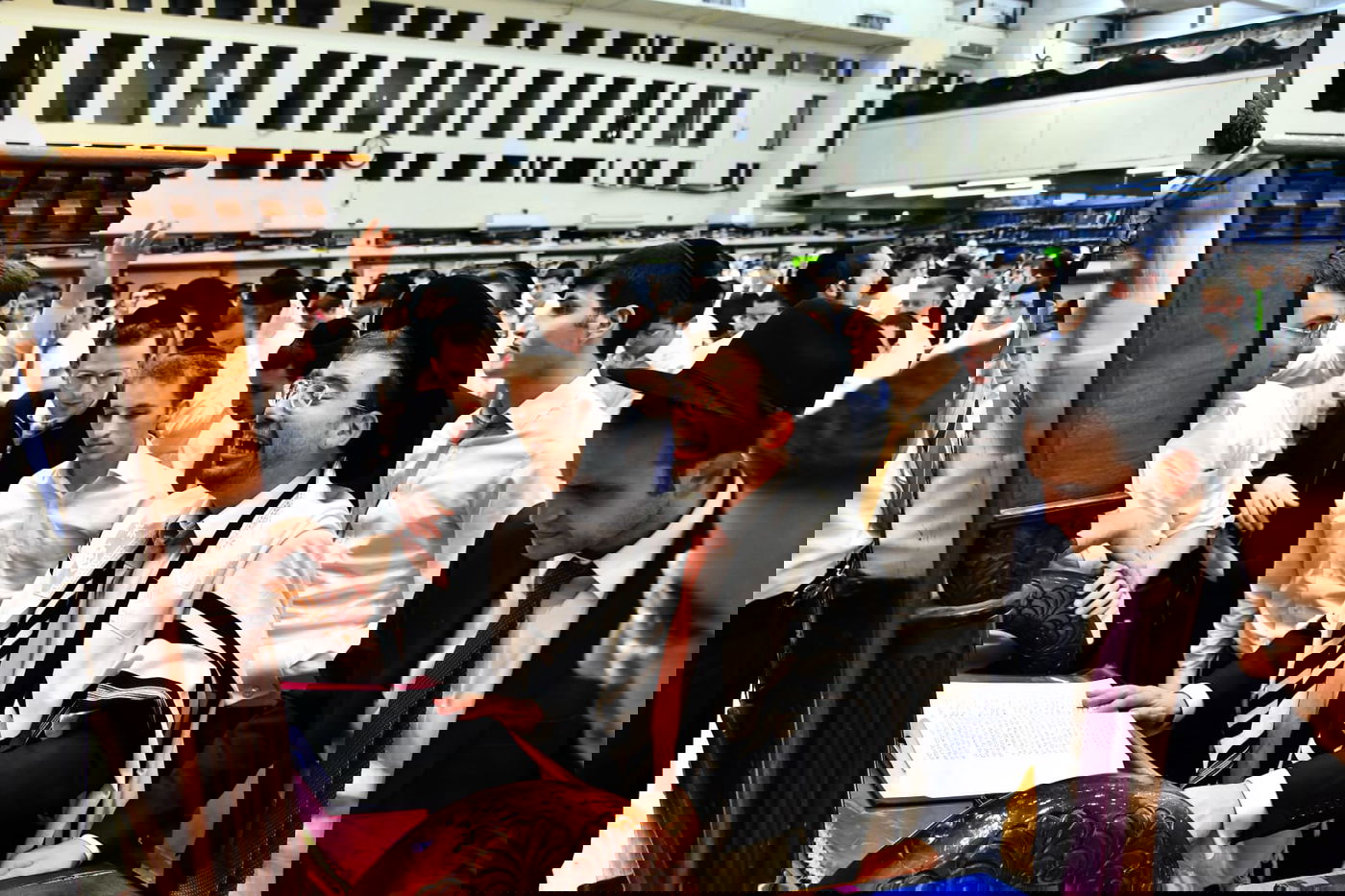 בהוראת רה"י: הבחורים נשארו ללמוד • צפו