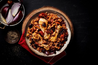 החידוש כאן הוא השימוש בסיר סוטאז רחב שיכול להכנס לתנור