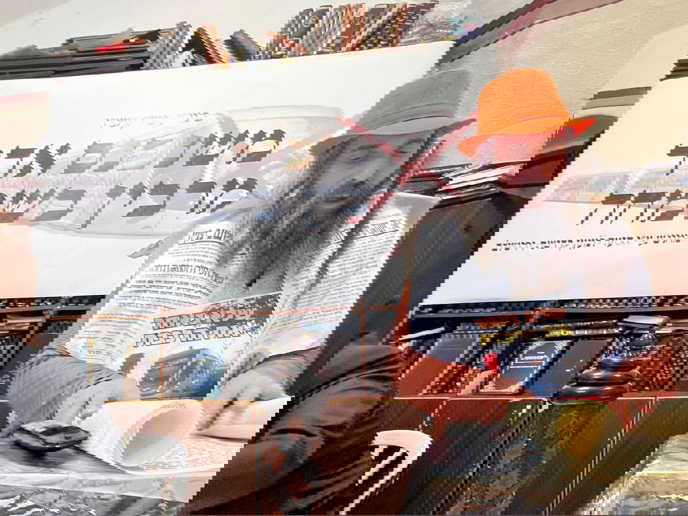 התחפושת של יואליש קרויס: המאבק נגד הרכבת • תיעוד