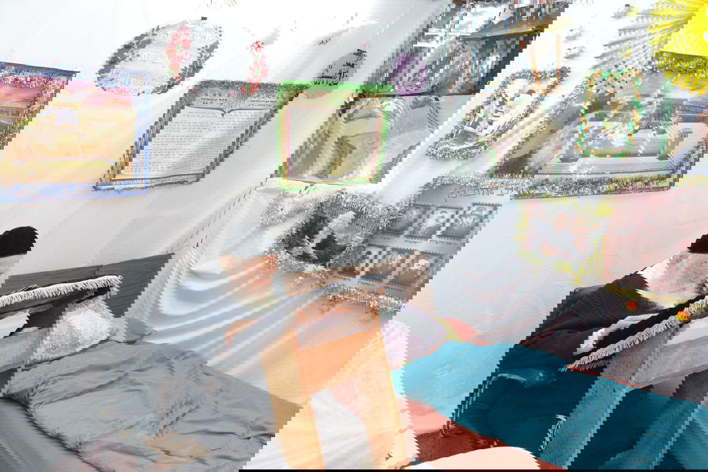 בלימוד, בחגים ובשמחות; מרן הגר"ח מבעד לעדשת המצלמה