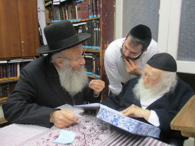 הרב דינר עם מרן הרב קנייבסקי זצוק"ל