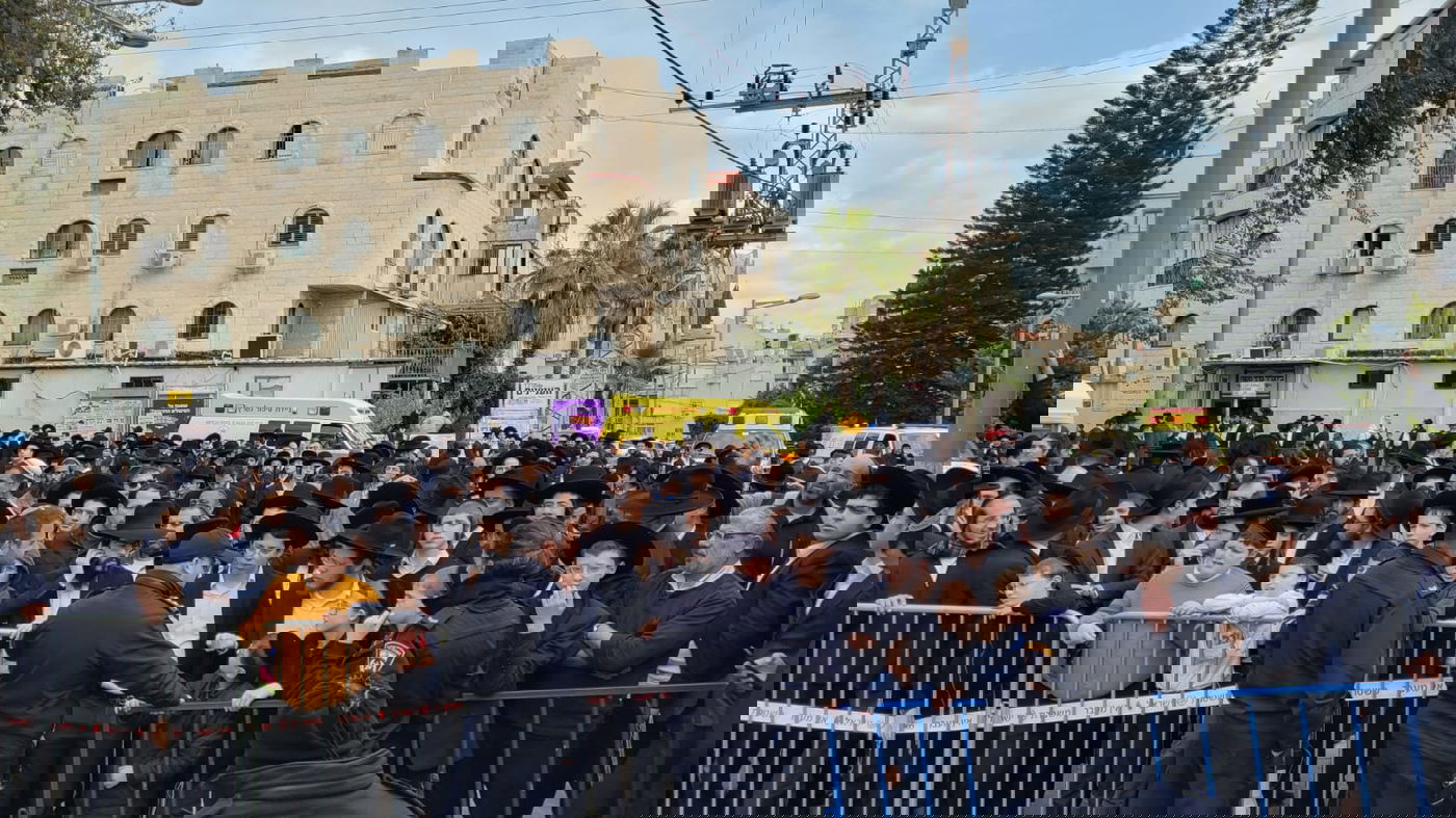 כחצי מיליון ליוו את מרן הגר"ח קנייבסקי בדרכו האחרונה; עדכונים