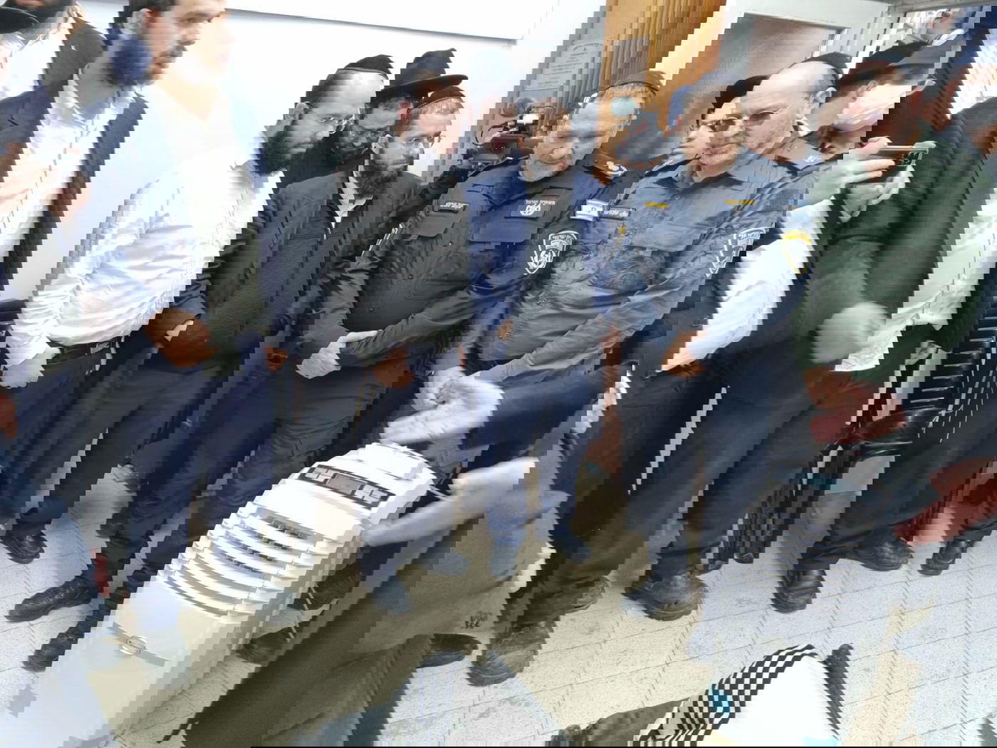 כחצי מיליון ליוו את מרן הגר"ח קנייבסקי בדרכו האחרונה; עדכונים