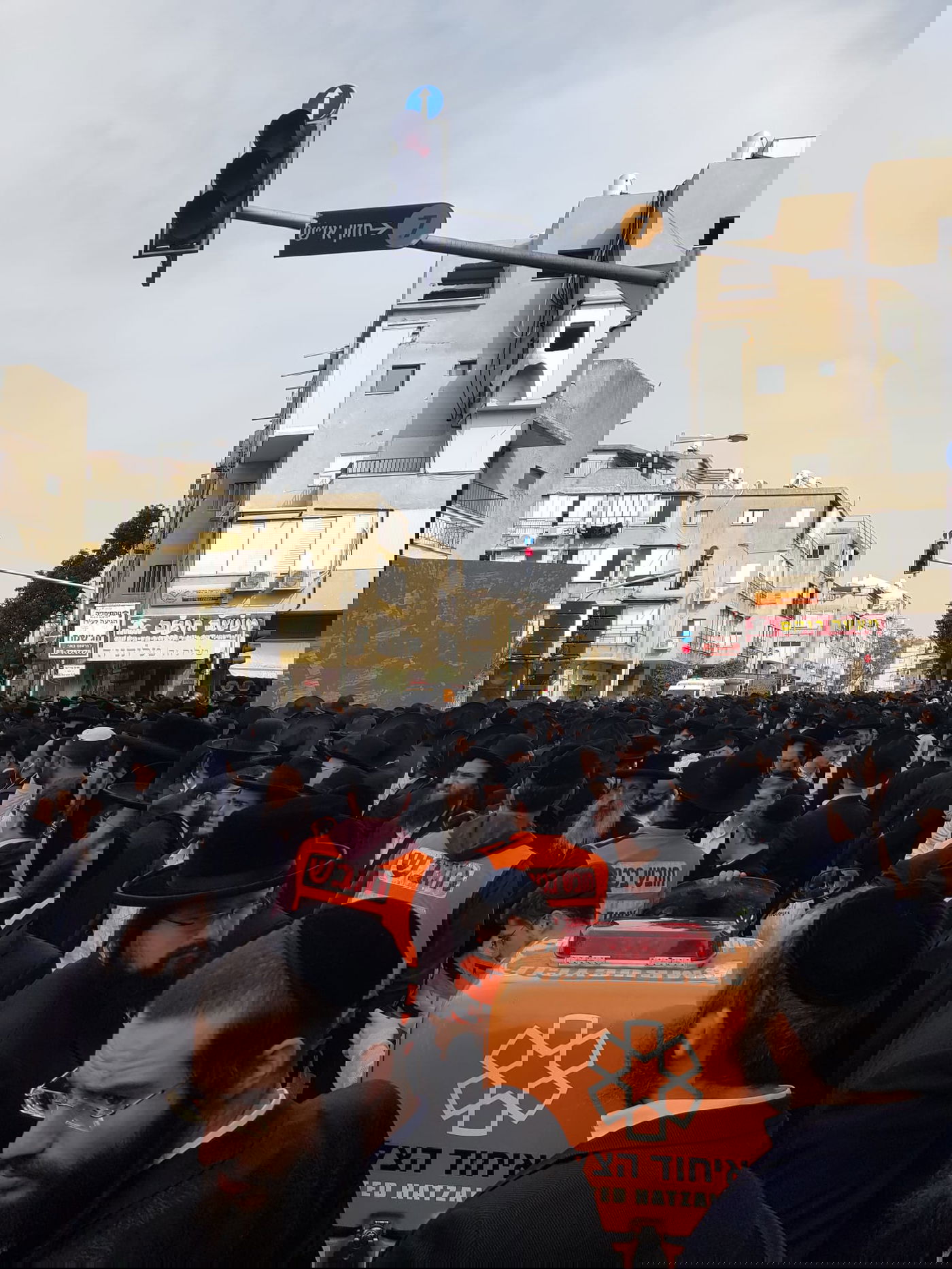 כמאה נפגעים קל טופלו עד כה ע"י איחוד הצלה בהלוויית מרן שר התורה