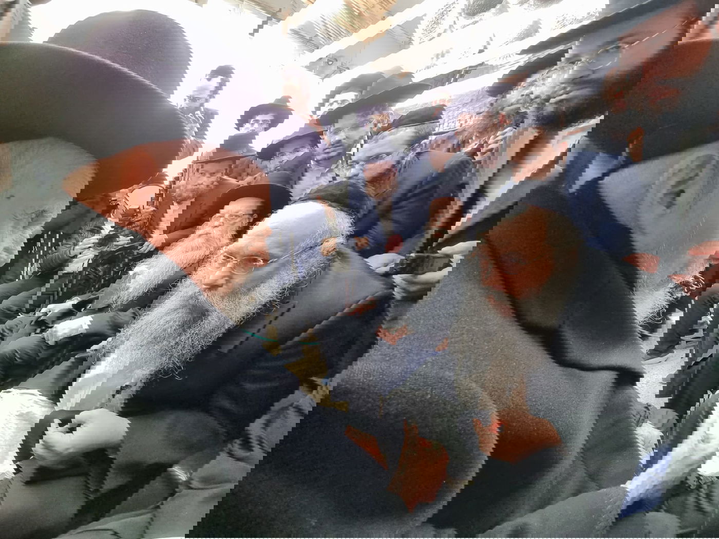 8 דפים ביום? הגר"ג אדלשטיין ניחם את בניו של שר התורה