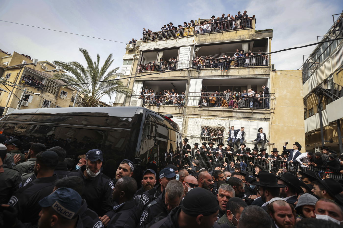 מהפטירה ועד הקבורה - ב-182 תמונות • צפו