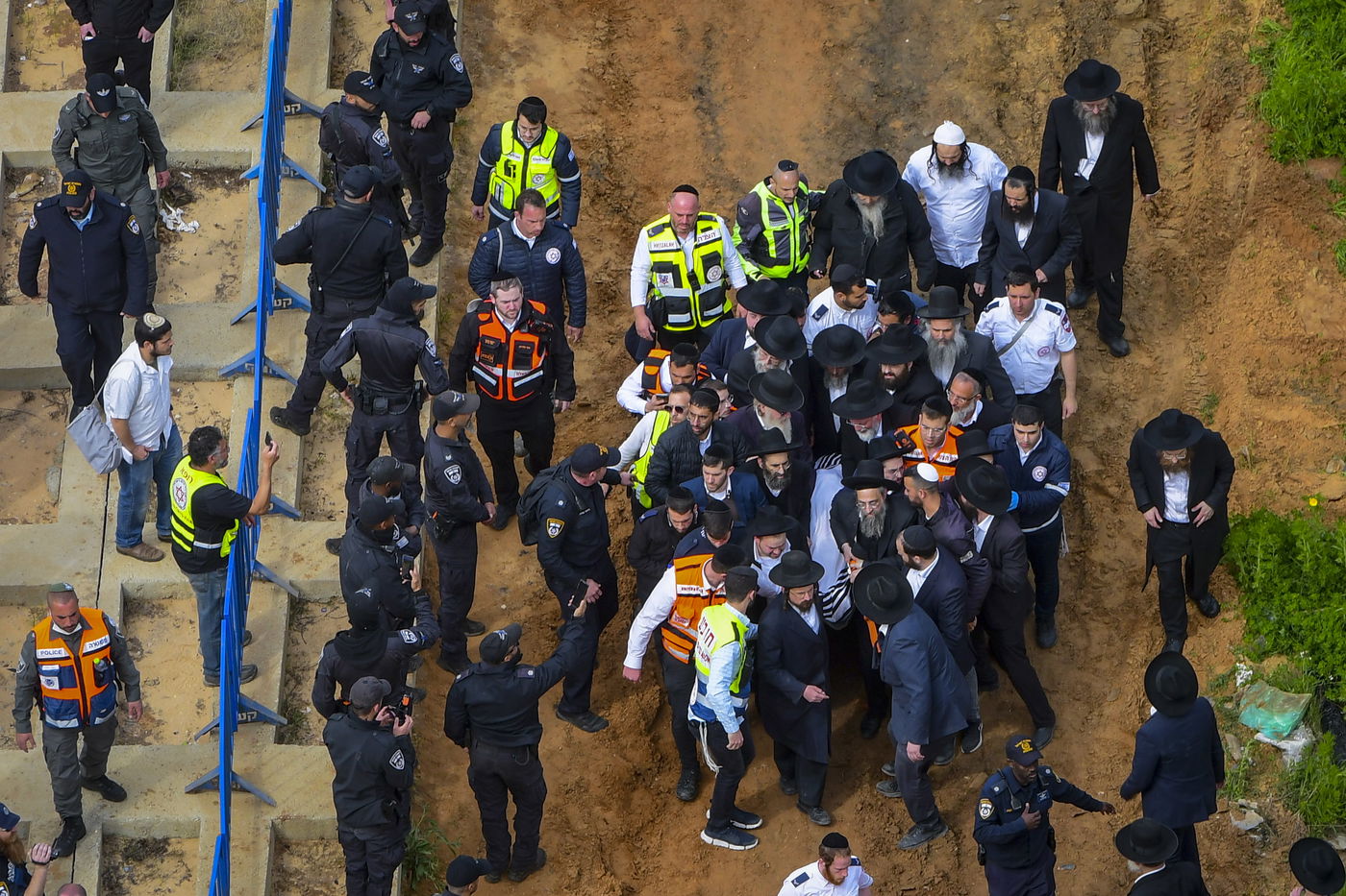 מהפטירה ועד הקבורה - ב-182 תמונות • צפו