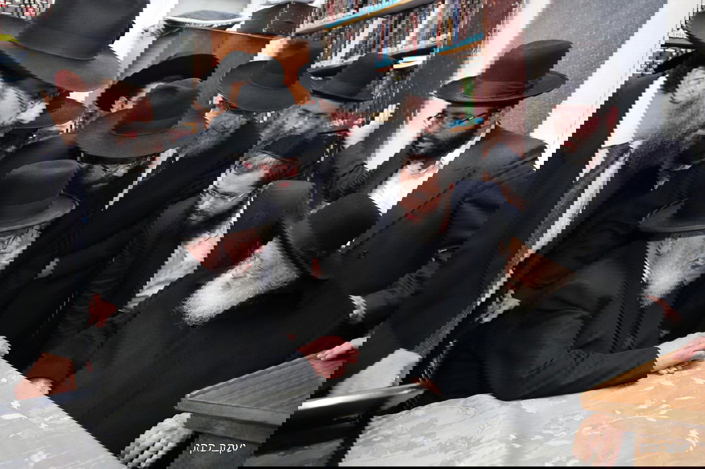 הגר"ש כהן שיבל"א עם מרן הגר"ח זצ"ל