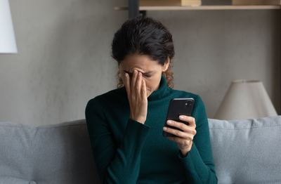 "אַקְנֶה קִנְאָה": כן, יש כזה דבר והרשת אשמה בכך