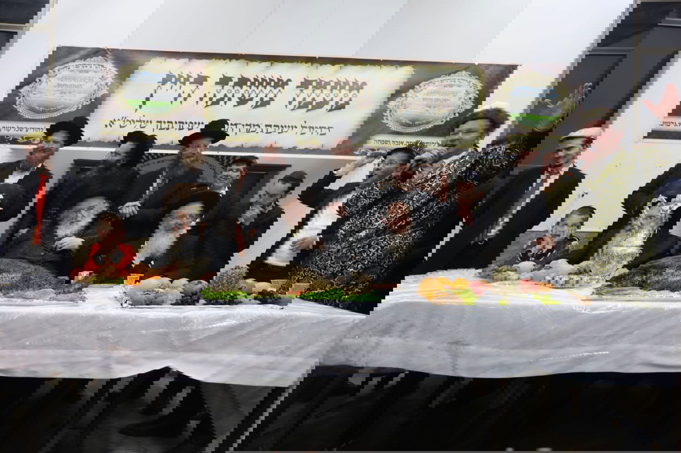 כך חגגו את פורים בישיבת הגר"מ שטרנבוך