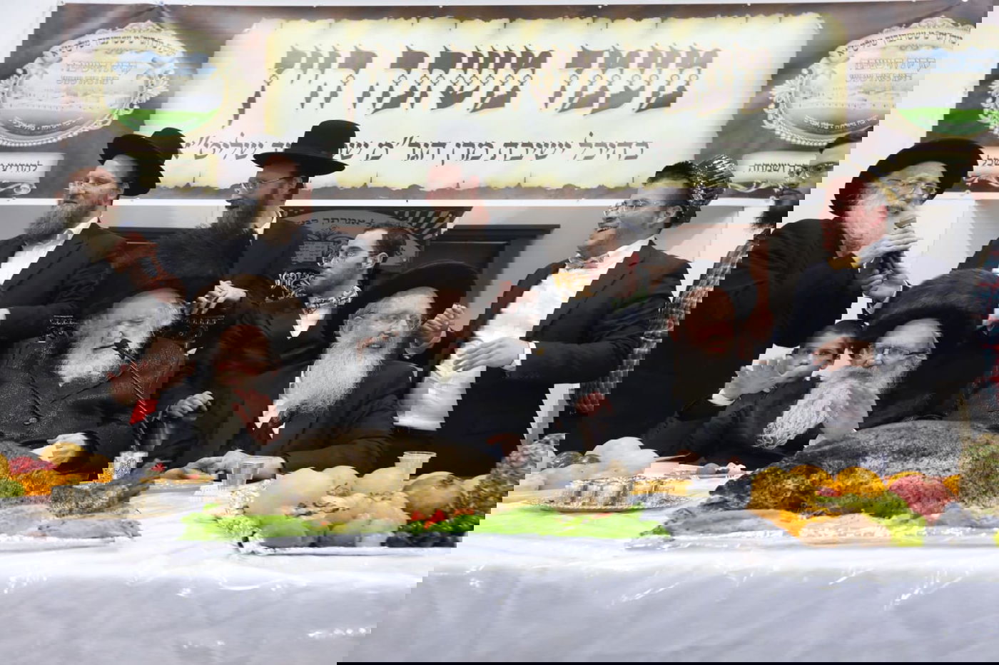 כך חגגו את פורים בישיבת הגר"מ שטרנבוך