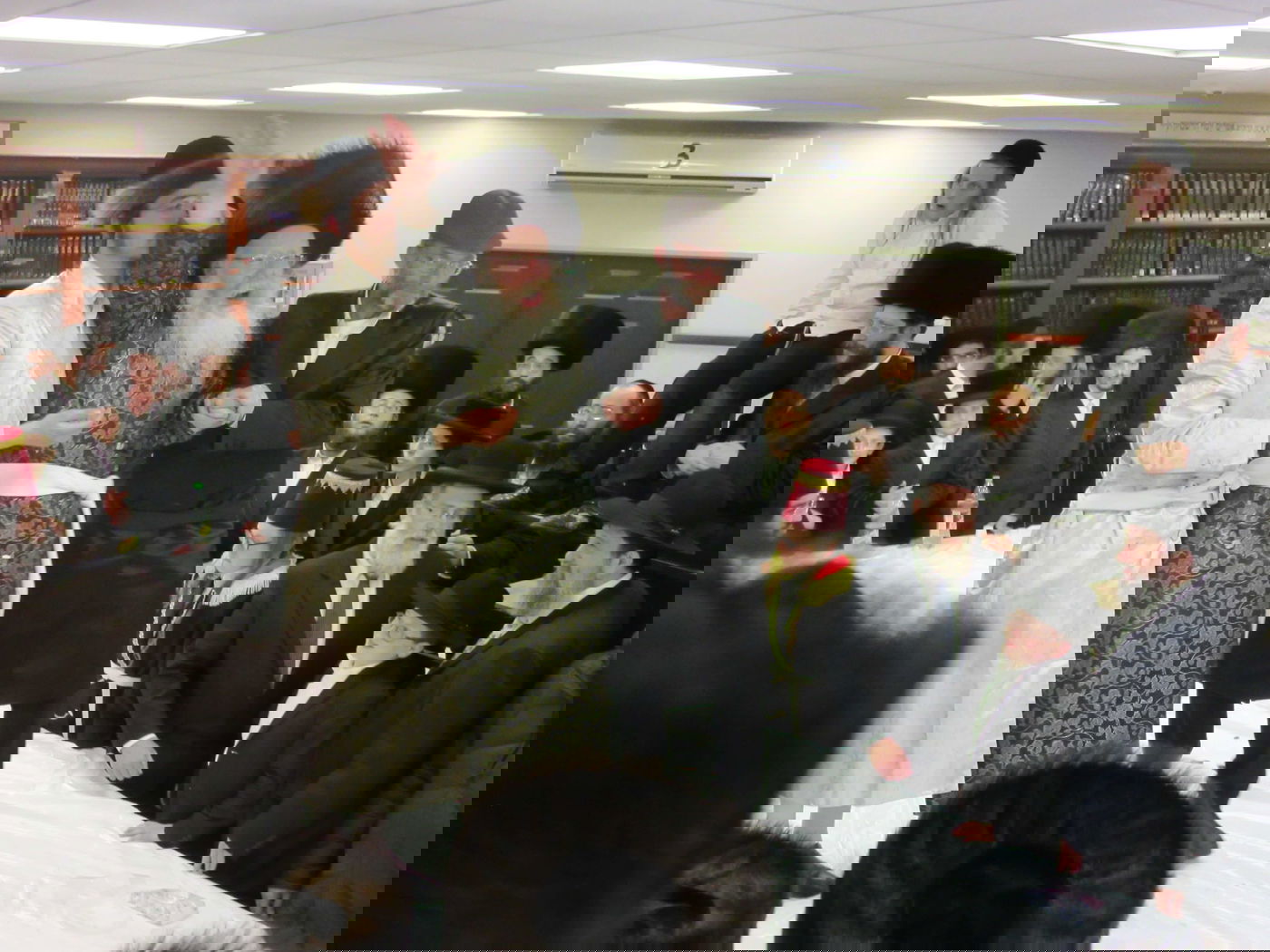 האדמו"ר רקד על השולחן; פורים בקרעטשניף קרית גת