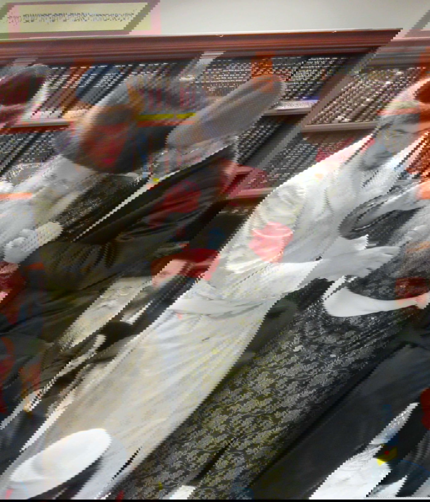 האדמו"ר רקד על השולחן; פורים בקרעטשניף קרית גת