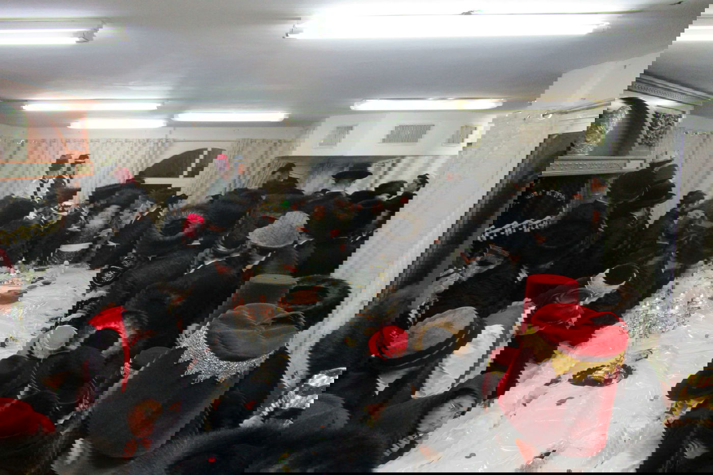 האדמו"ר רקד על השולחן; פורים בקרעטשניף קרית גת