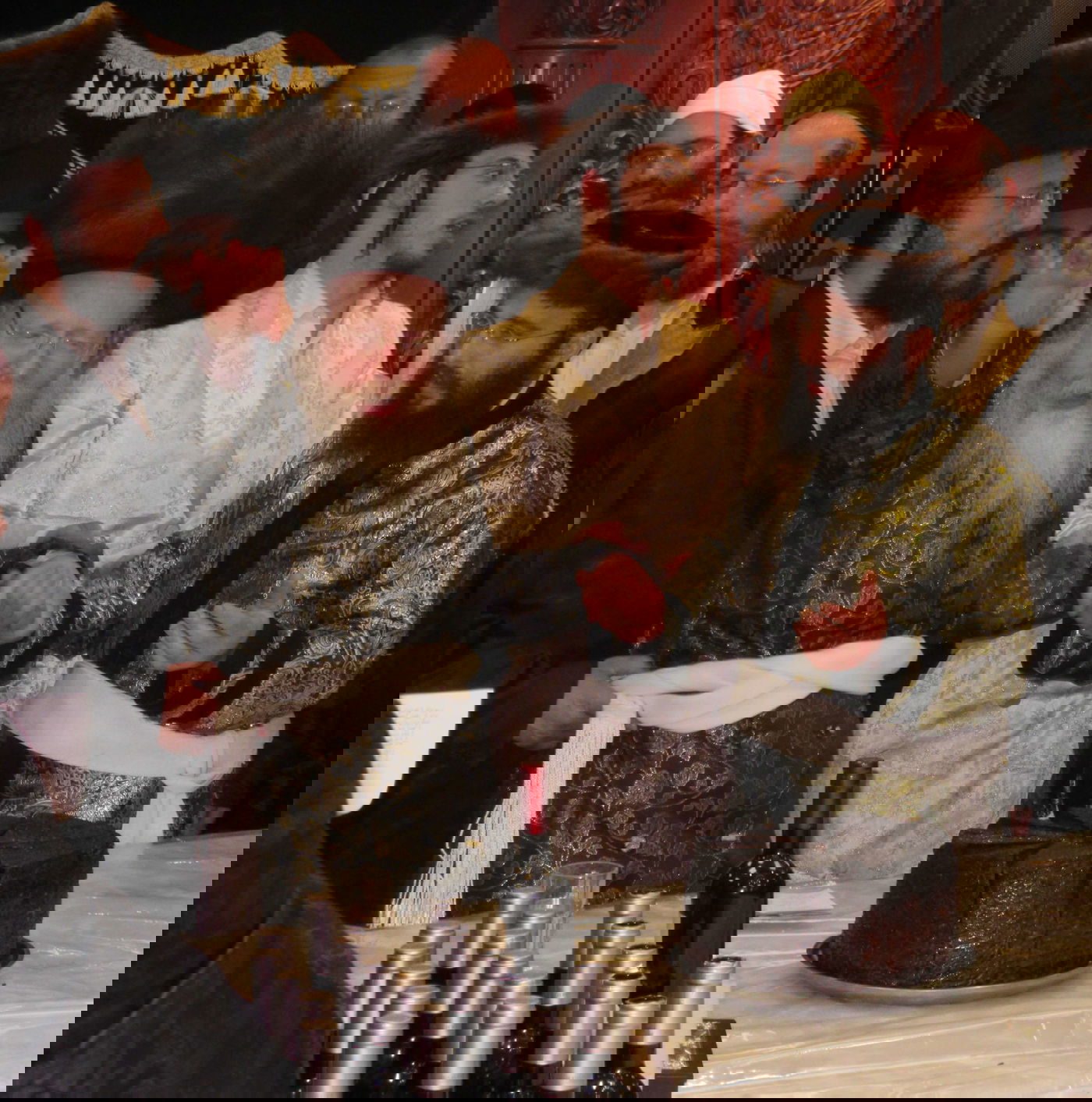 האדמו"ר רקד על השולחן; פורים בקרעטשניף קרית גת