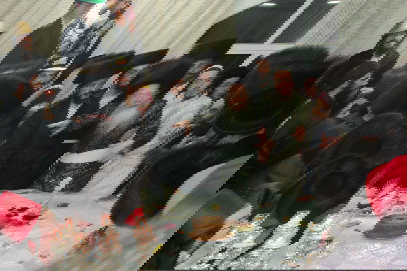 האדמו"ר רקד על השולחן; פורים בקרעטשניף קרית גת