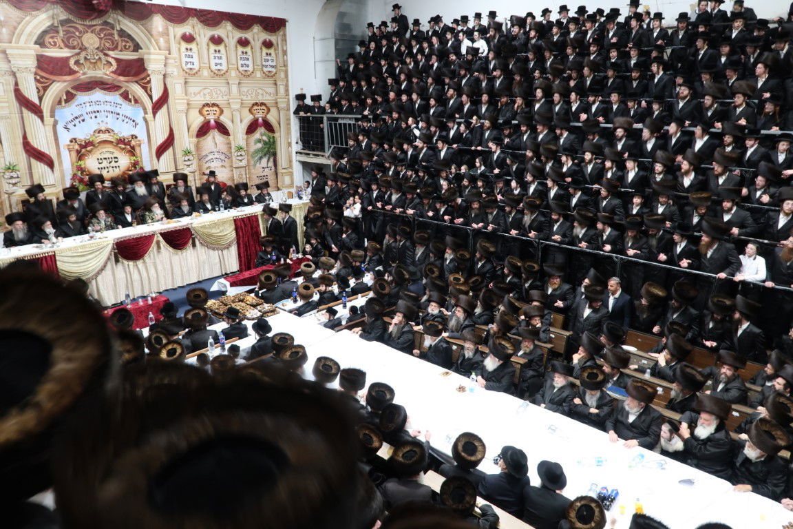 שמחת האירוסין לנכדת האדמו"רים מסערט ויז'ניץ וויז'ניץ