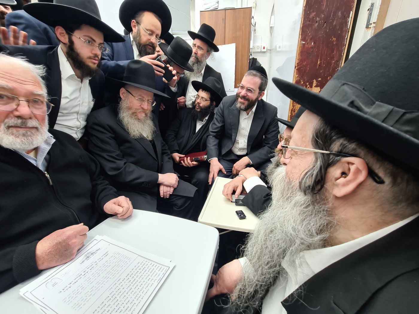 היום הרביעי • תיעוד הניחום בבית מרן הגר"ח זצוק"ל