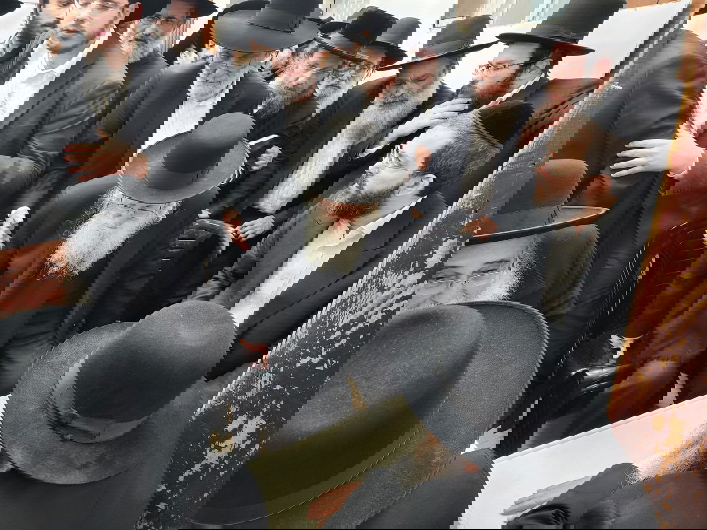 היום הרביעי • תיעוד הניחום בבית מרן הגר"ח זצוק"ל