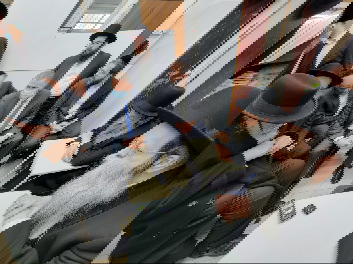 היום הרביעי • תיעוד הניחום בבית מרן הגר"ח זצוק"ל