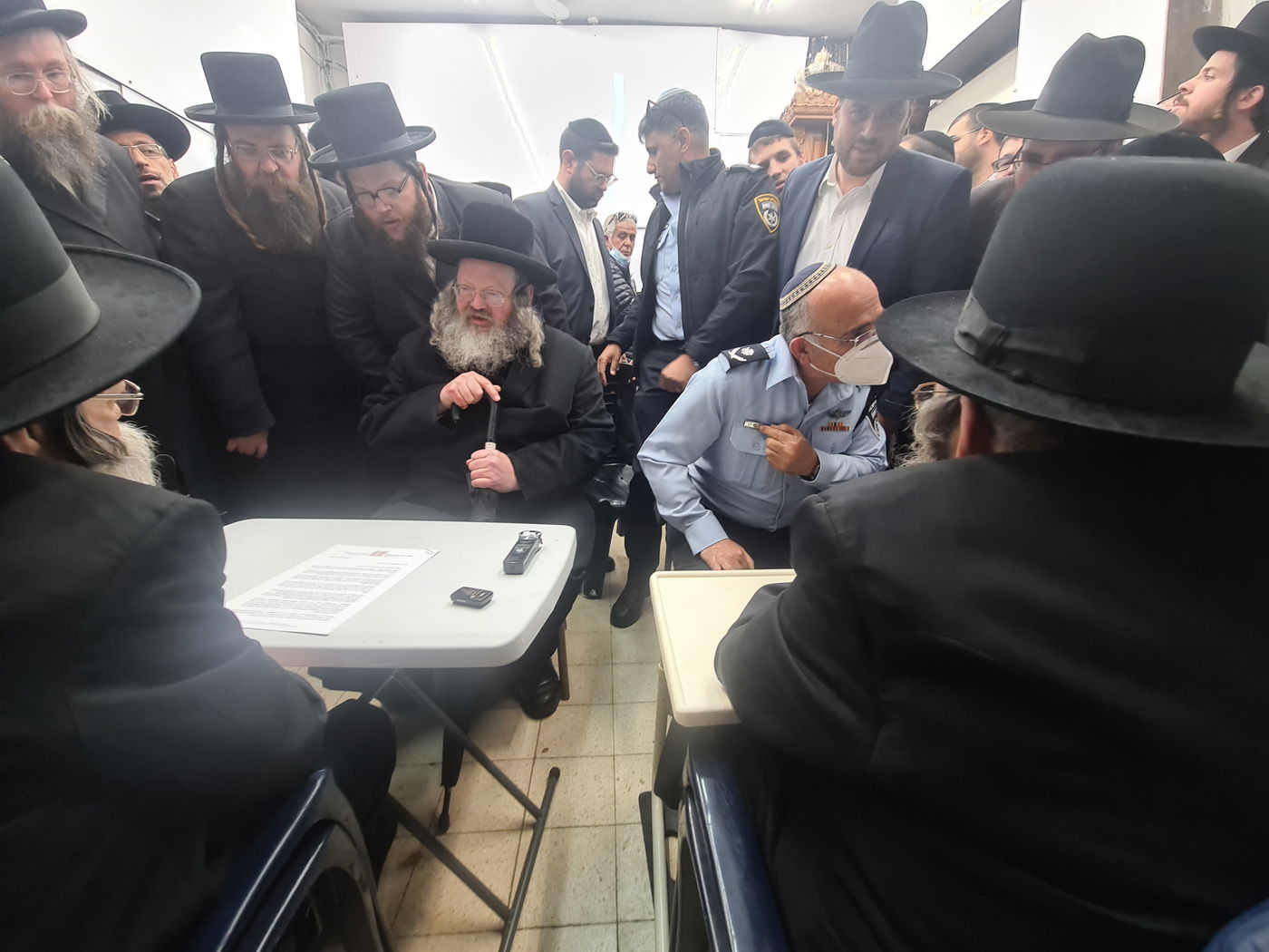 היום החמישי • תיעוד הניחום בבית מרן הגר"ח זצוק"ל