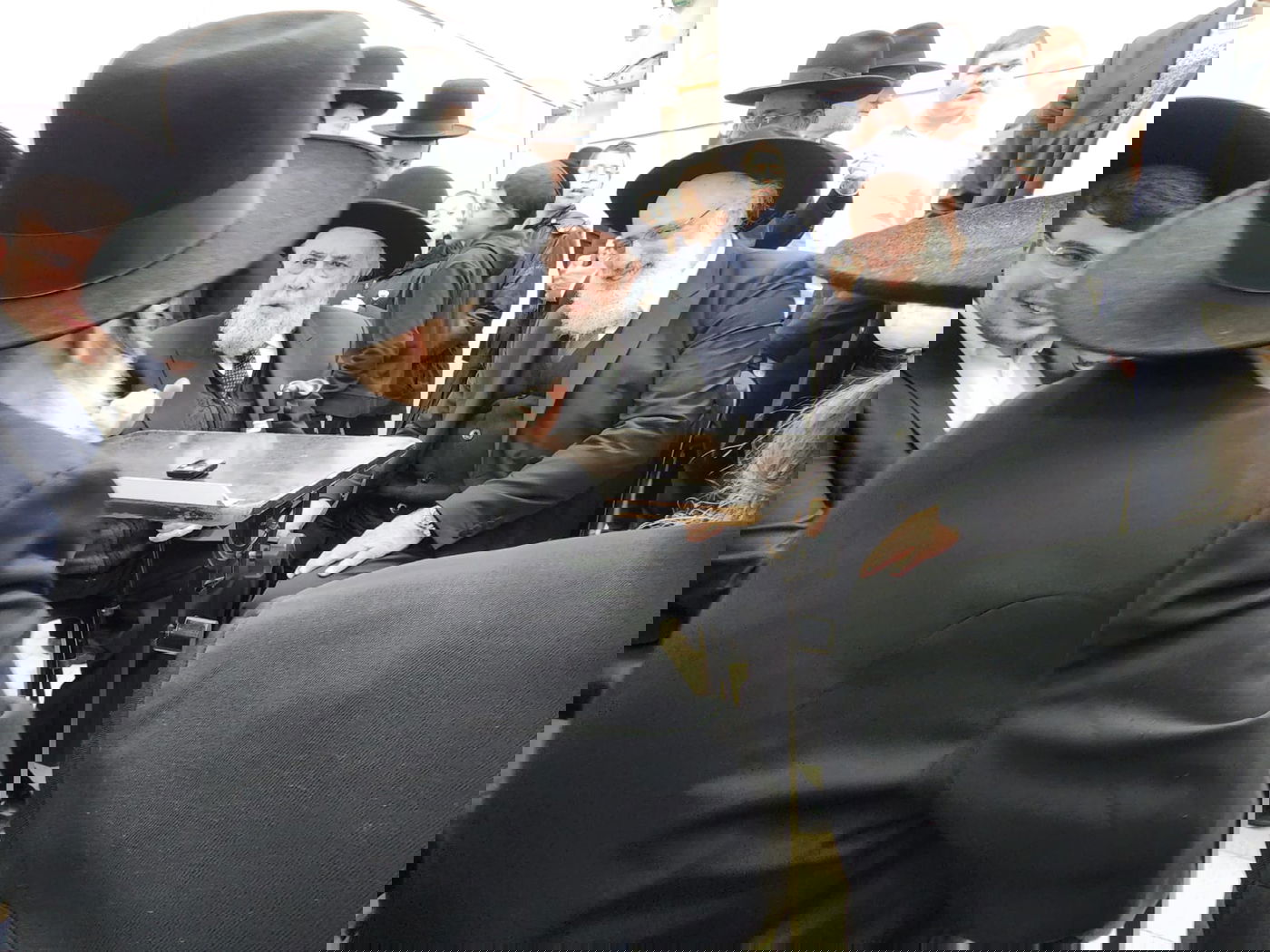 היום החמישי • תיעוד הניחום בבית מרן הגר"ח זצוק"ל