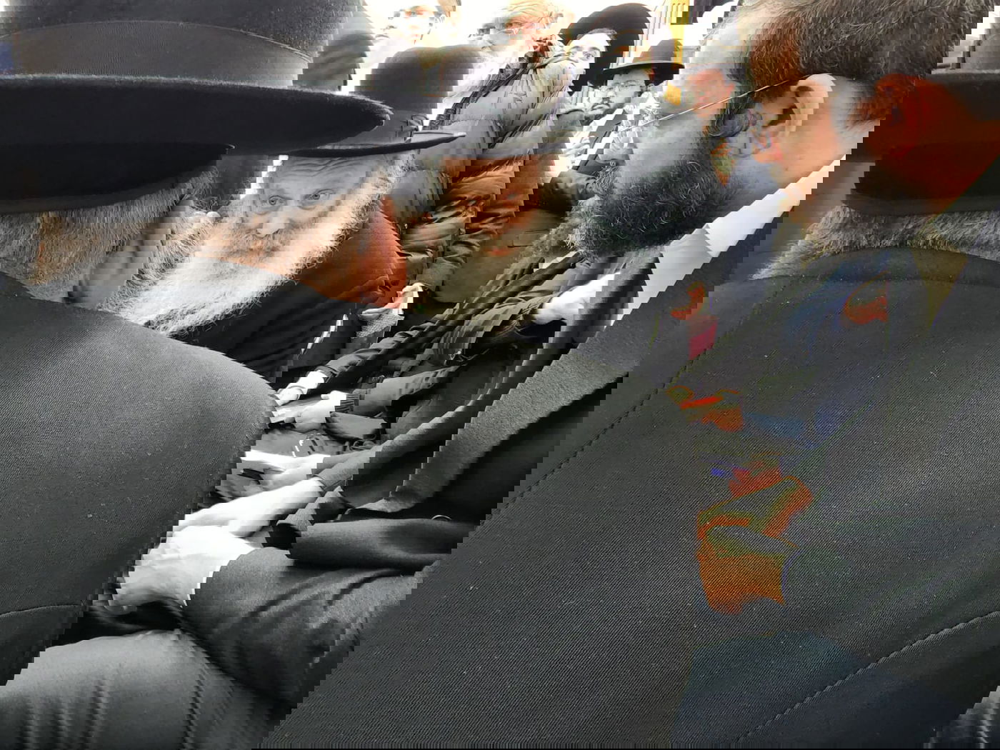 היום החמישי • תיעוד הניחום בבית מרן הגר"ח זצוק"ל