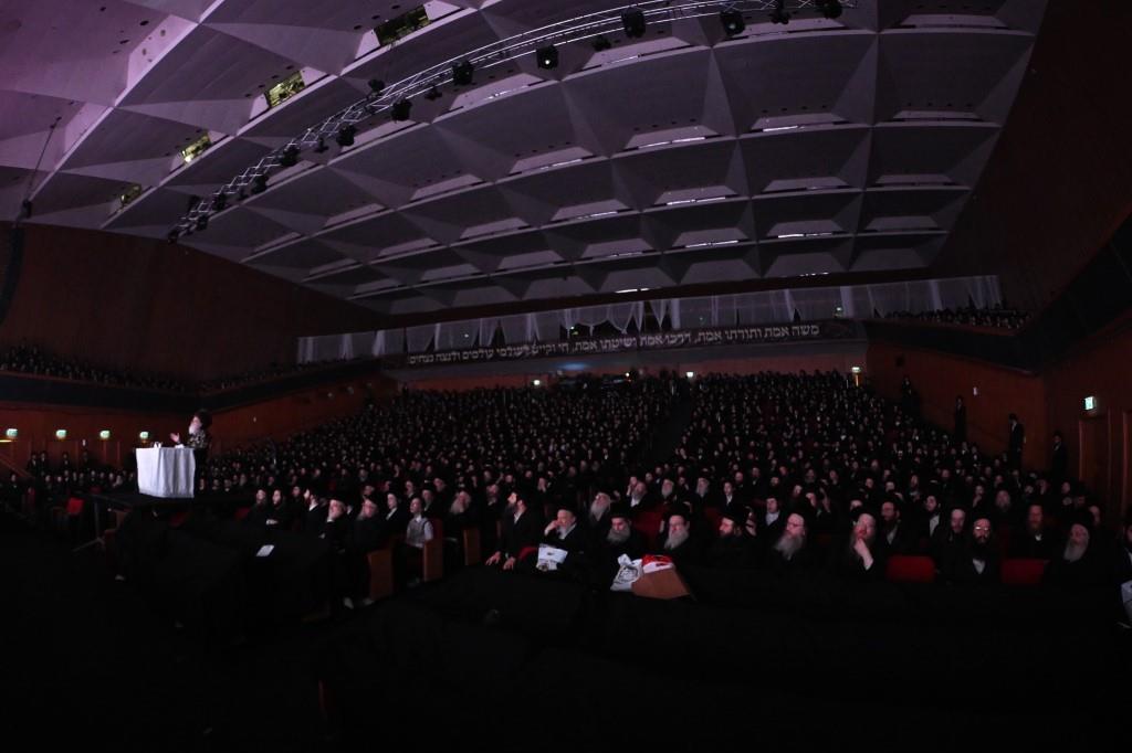 כך ציינו בויז'ניץ עשור להסתלקותו של הרבי זצוק"ל