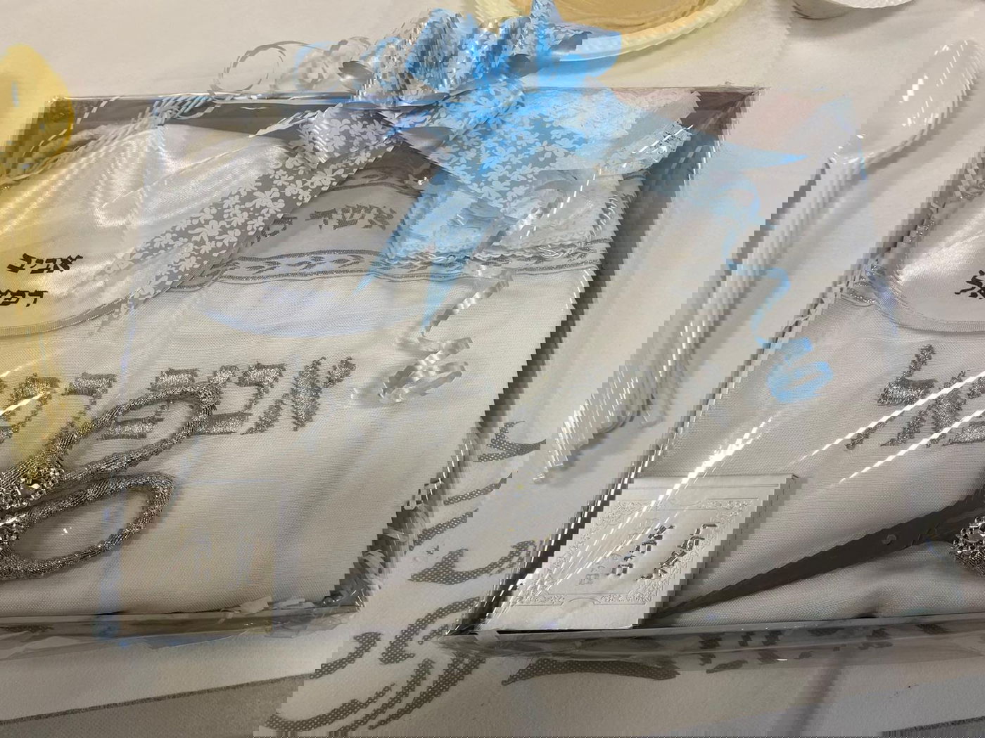 תספורת לאביב רפאל