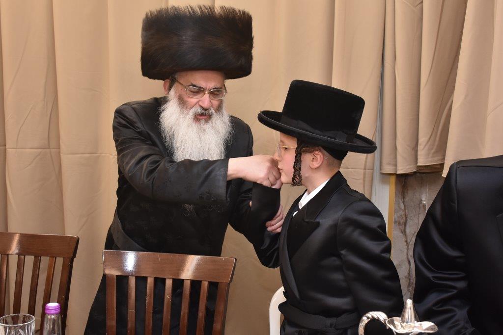 בר מצווה לנין האדמו"רים מויז'ניץ ונדבורנה