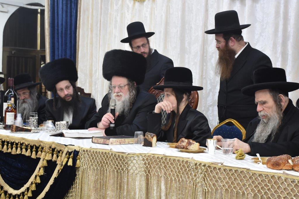 שמחת הבר מצווה לנכד האדמו"ר ממודז'יץ