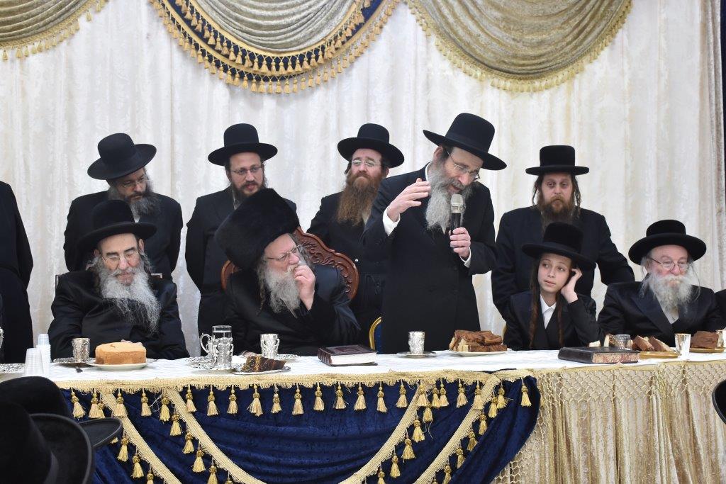 שמחת הבר מצווה לנכד האדמו"ר ממודז'יץ