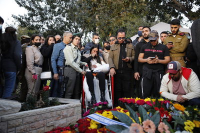 על קברה של שיראל אבוקרט