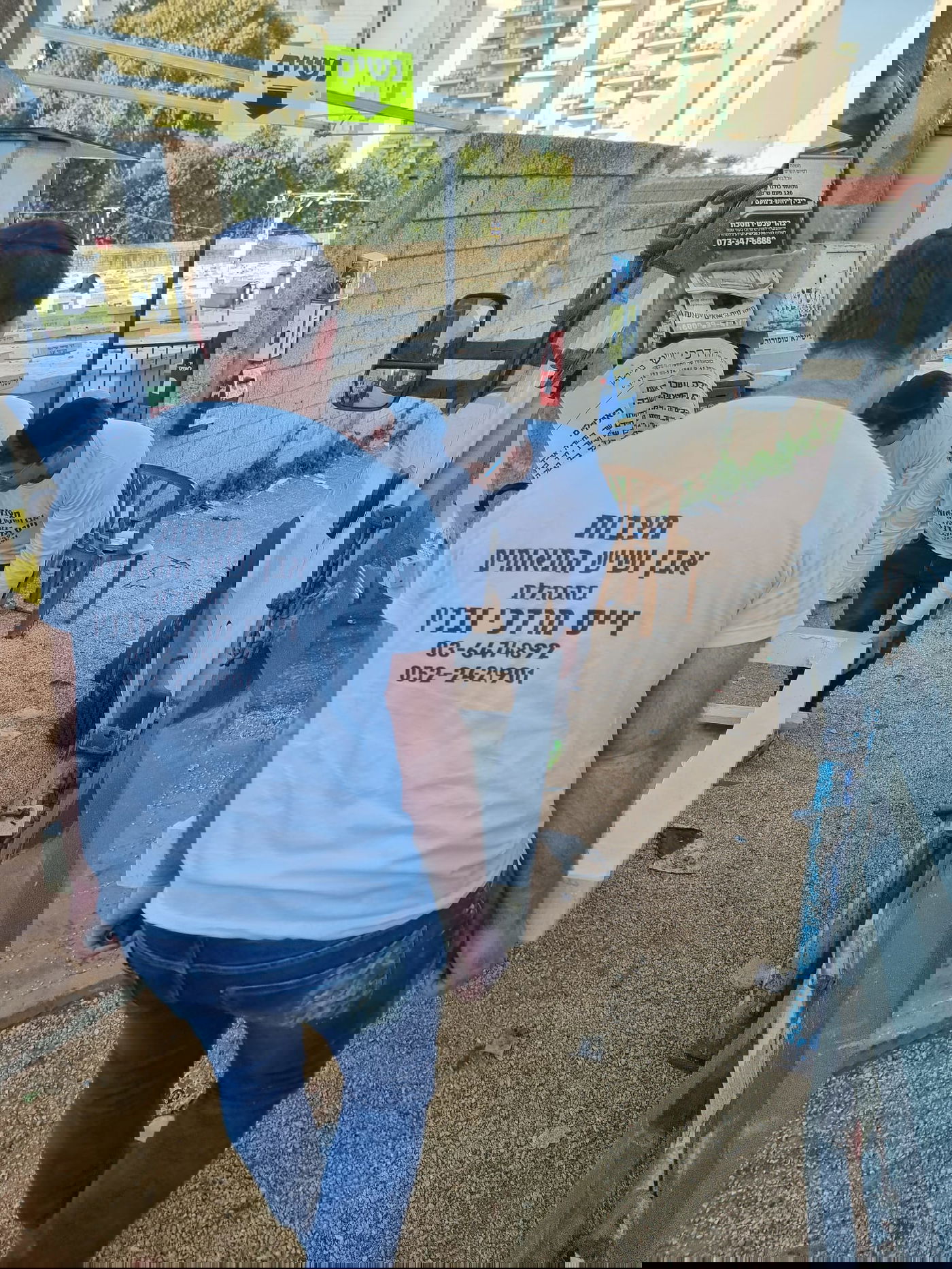 במלאות ה'שבעה': בטון על קברו של מרן רבי חיים קנייבסקי זצ"ל