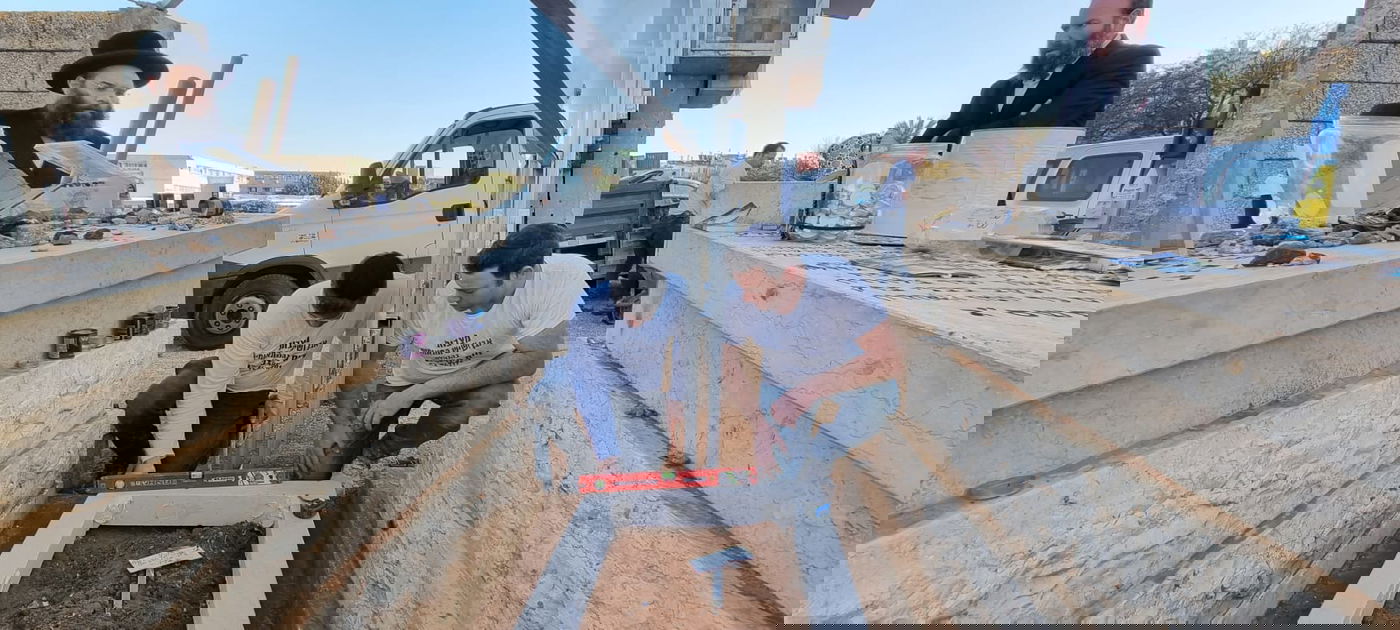 במלאות ה'שבעה': בטון על קברו של מרן רבי חיים קנייבסקי זצ"ל