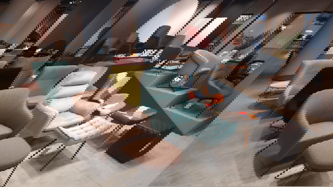 מגוון כסאות, פינות ישיבה וסלונים ב- 30% הנחה עכשיו במיליון כסאות, דיסיטי