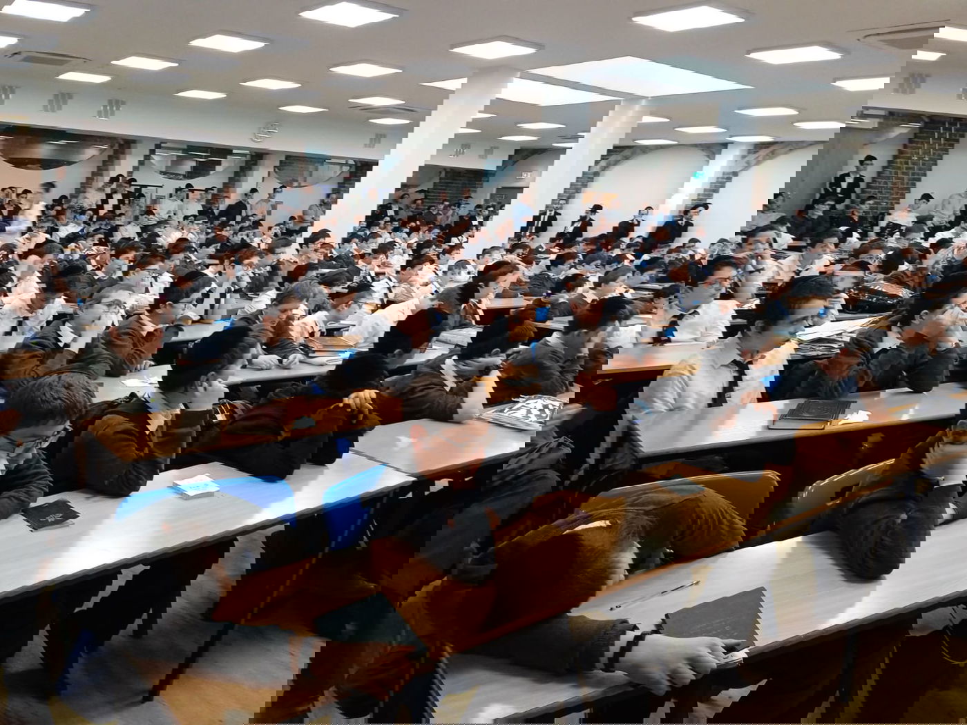 אלפים השתתפו בעצרות הספד למרן הגר"ח קנייבסקי