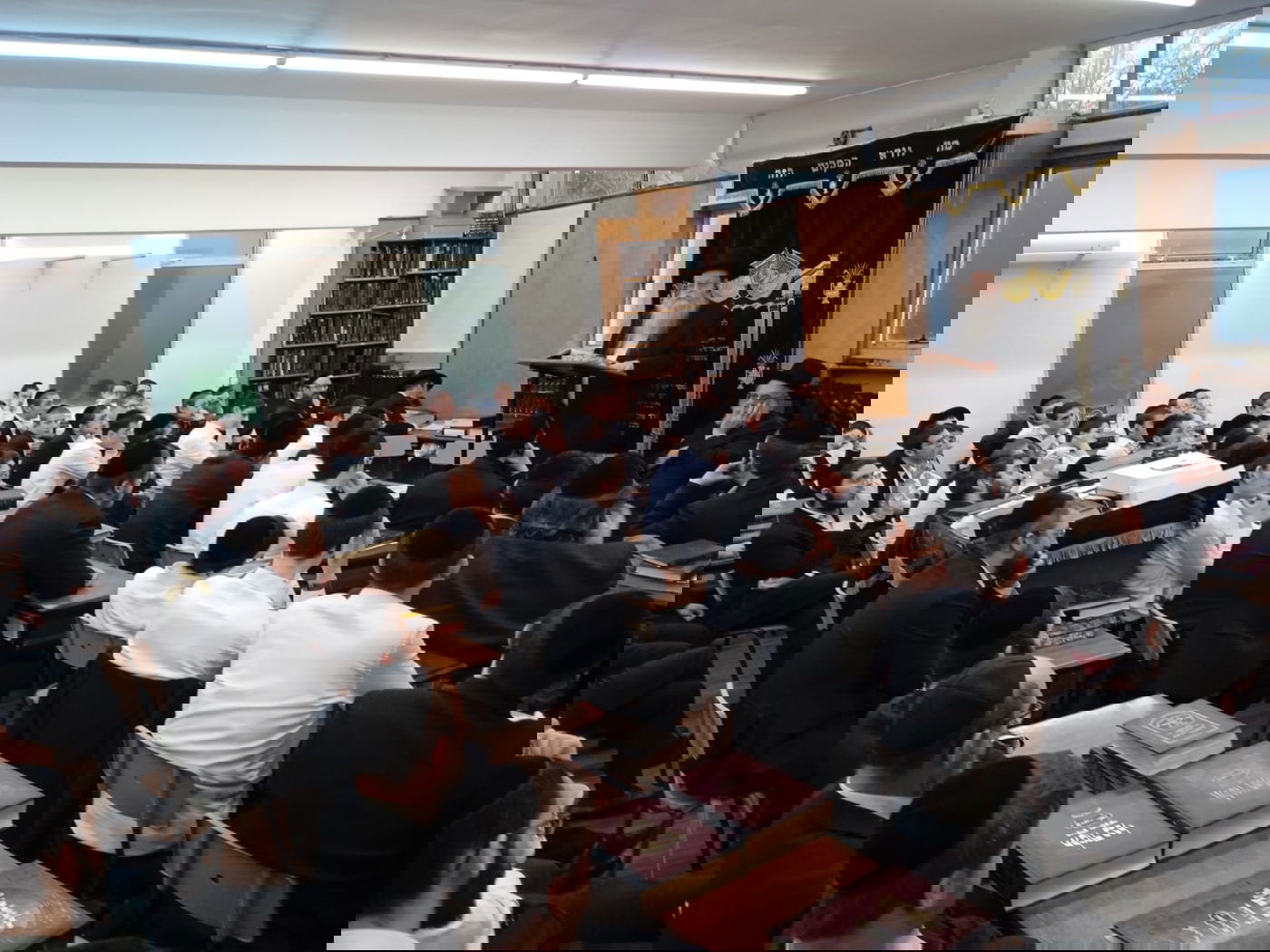 אלפים השתתפו בעצרות הספד למרן הגר"ח קנייבסקי