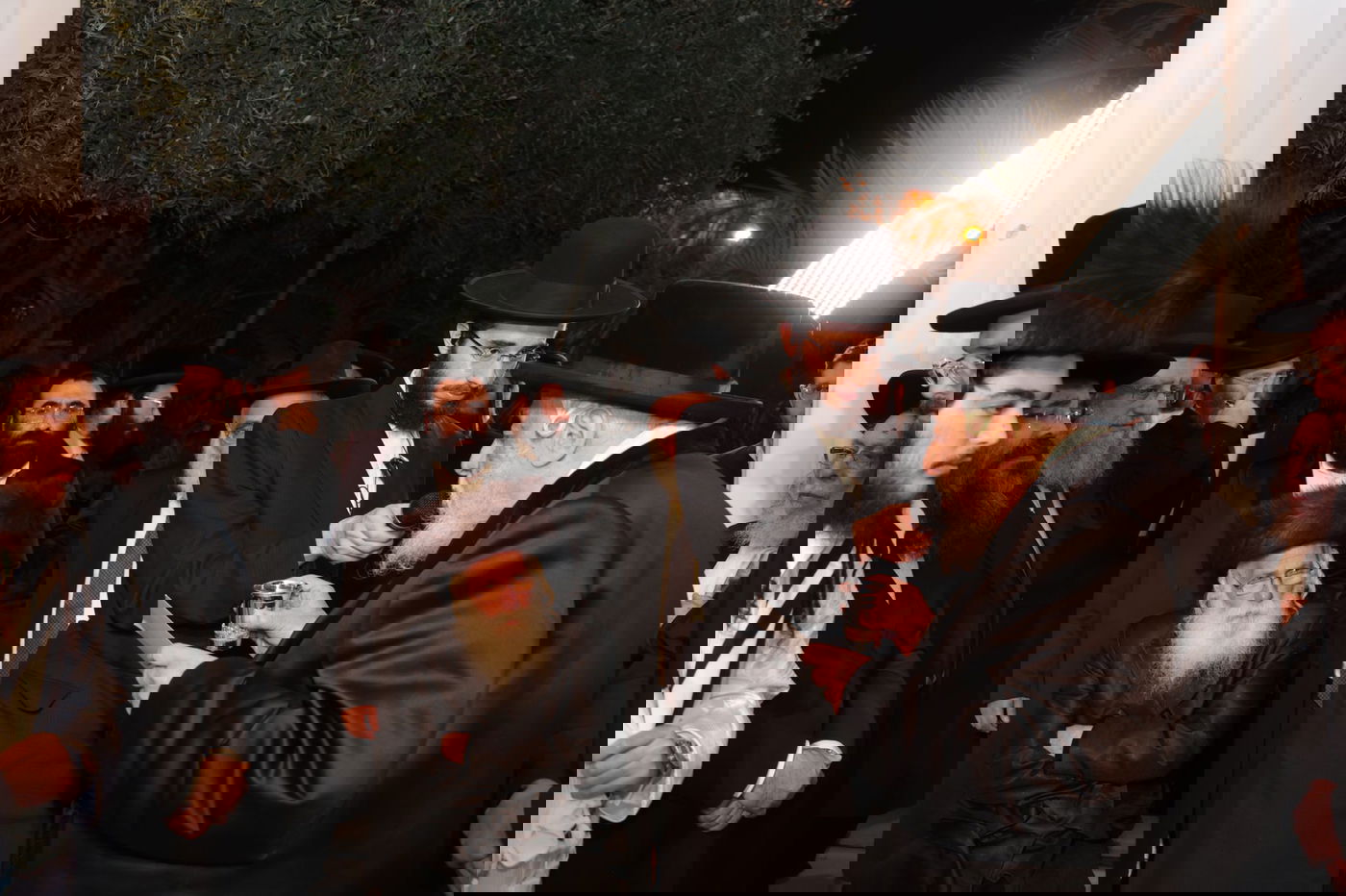 הרנטגן השיא את בנו; המונים השתתפו • צפו