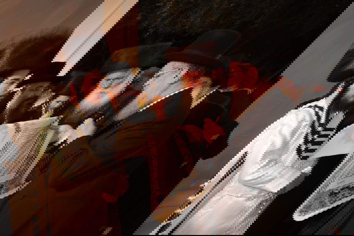 הרנטגן השיא את בנו; המונים השתתפו • צפו