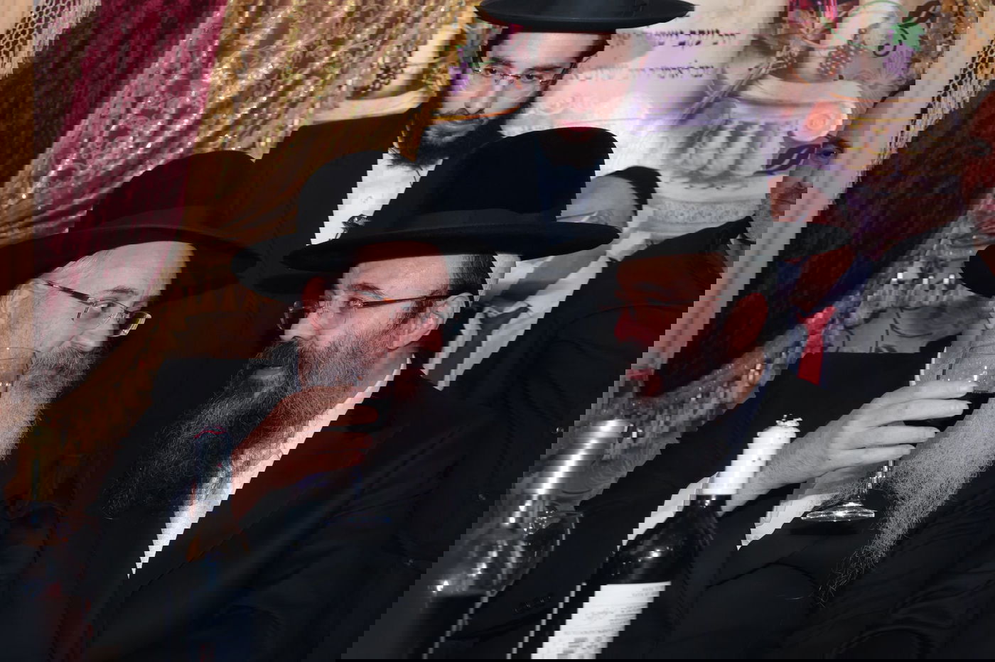 הרנטגן השיא את בנו; המונים השתתפו • צפו